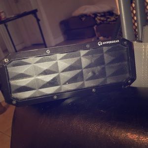 HYPERGEAR BLUETOOTH SPEAKER
